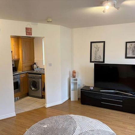 Newly Refurbished Flat In Kings Heath Birmingham Exterior foto