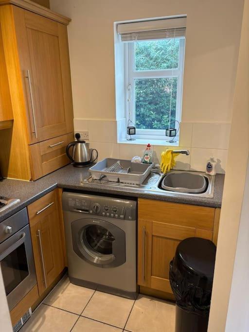 Newly Refurbished Flat In Kings Heath Birmingham Exterior foto